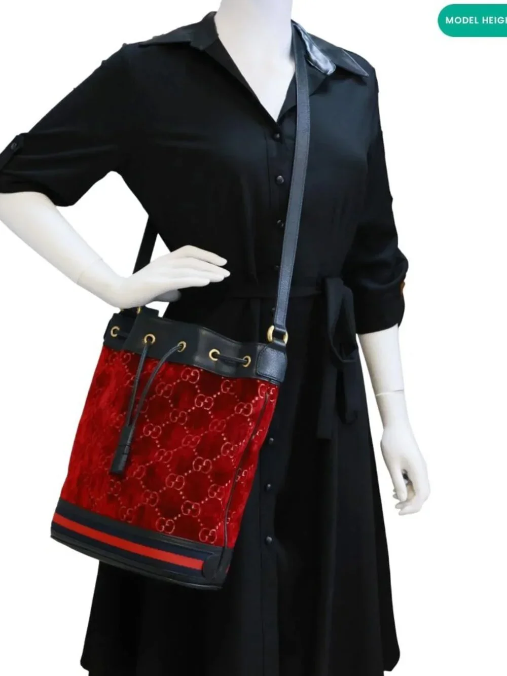 Gucci  GG Velvet Bucket Bag Red 574960